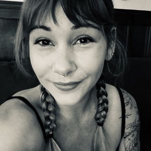 Meet your Posher, Courtney